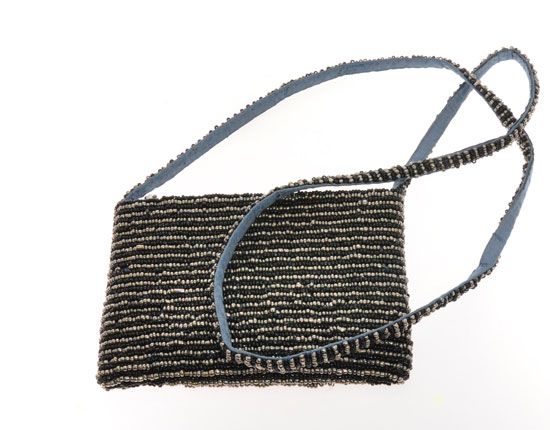 BORSETTINA TRACOLLA CON PERLINE CM 12X18 - Image 24