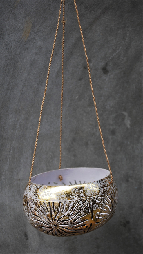 LANTERNA PORTACANDELE IN NOCE DI COCCO MOTIVO CON SOLI - Image 2