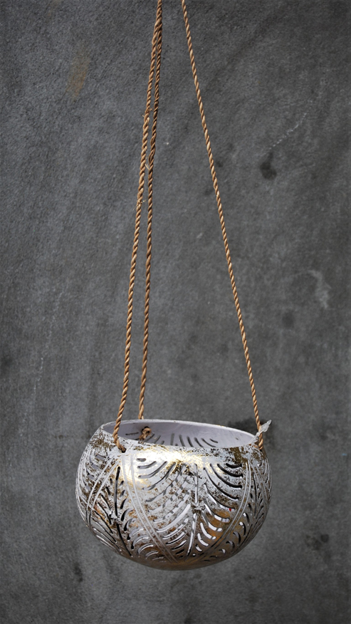 LANTERNA PORTACANDELE IN NOCE DI COCCO MOTIVO CON SOLI - Image 5