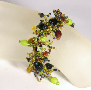 BRACCIALI CORALLO CON PERLE IN VETRO - Image 21