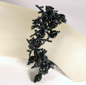 BRACCIALI CORALLO CON PERLE IN VETRO - Image 19