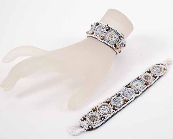 BRACCIALI APERTI PERLINE 7 BOTTONI - Image 7