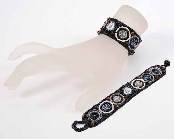 BRACCIALI APERTI PERLINE 7 BOTTONI - Image 11