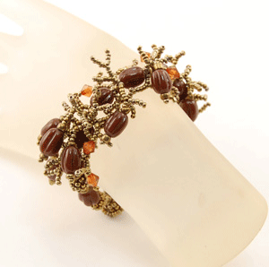 BRACCIALI CORALLO CON PERLE IN VETRO - Image 30