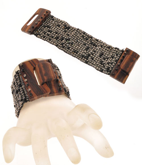 BRACCIALI ELASTICI PERLINE E FIBBIA IN LEGNO - Image 16