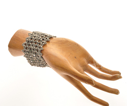 BRACCIALETTI A RETE CON PERLINE STRIPE - Image 27