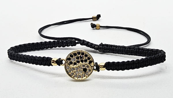 BRACCIALE FULL MACRAME' CON MEDAGLIA A FORMA DI YING & YANG IN METALLO GOLD PLATED CON ZIRCONI - Image 2