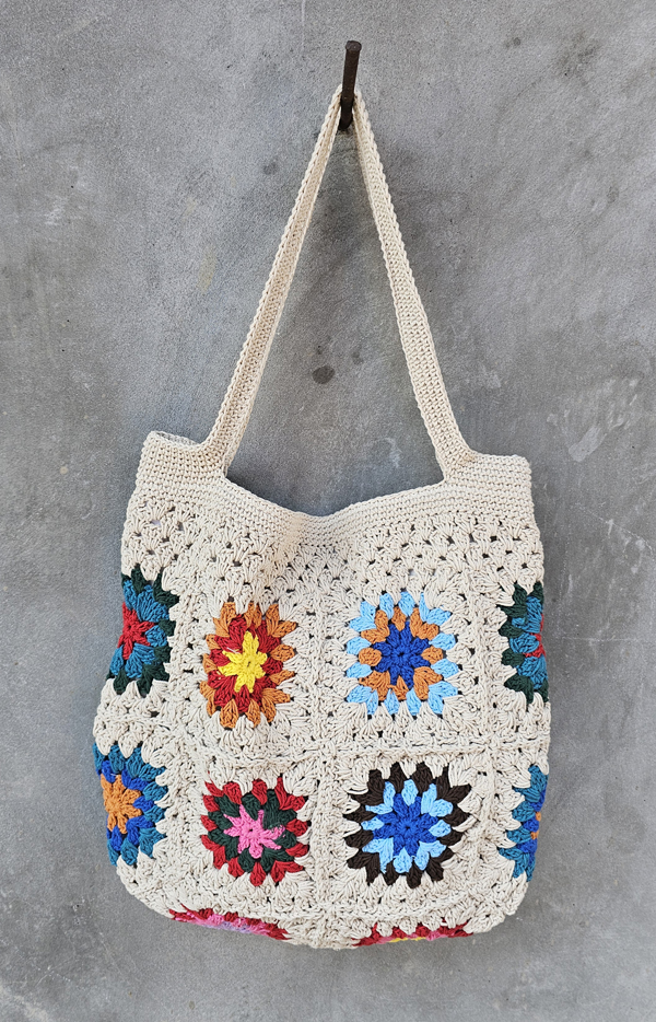 BORSA IN COTONE A TRACOLLA CON CERNIERA E FODERA REALIZZATA AD UNCINETTO CM 25X30 CIRCA MULTI COLORE - Image 5