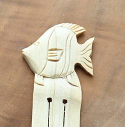 SEGNALIBRI IN LEGNO CHIARO