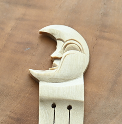 SEGNALIBRI IN LEGNO CHIARO